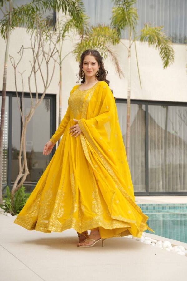 Women's Cotton Embroidered Anarkali Gown With Dupatta Set