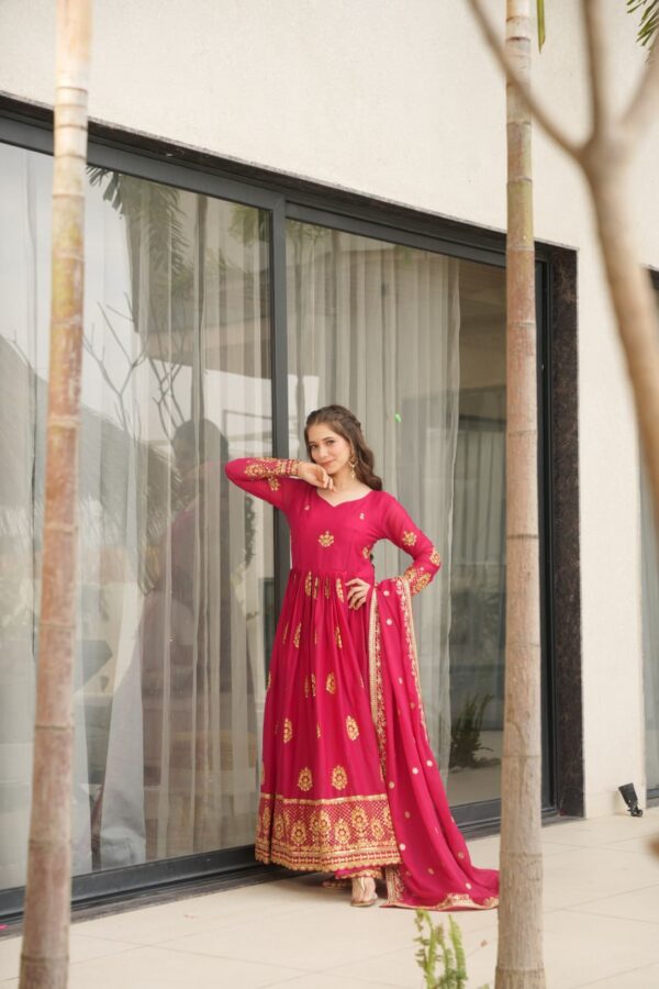 Women's Cotton Embroidered Anarkali Gown With Dupatta Set - Image 11